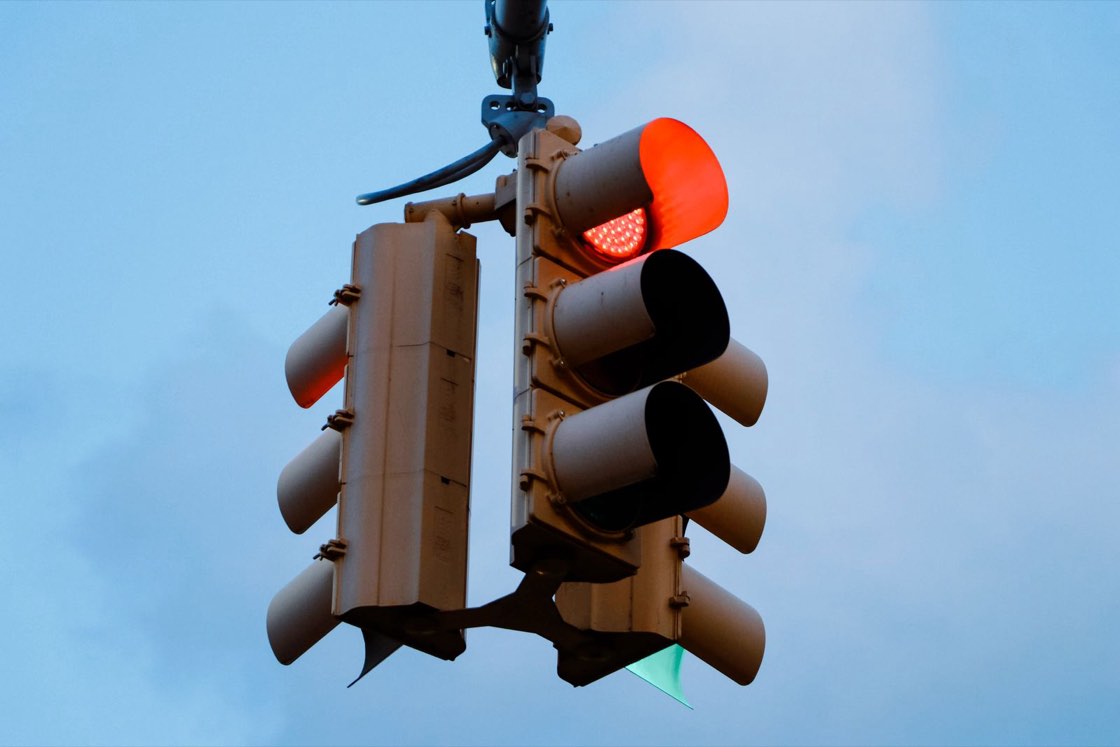 Amende Feu Rouge : Montant, Points et Contestation