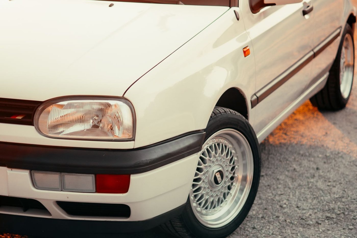 Aile avant et jante BBS d'une Volkswagen Golf 3